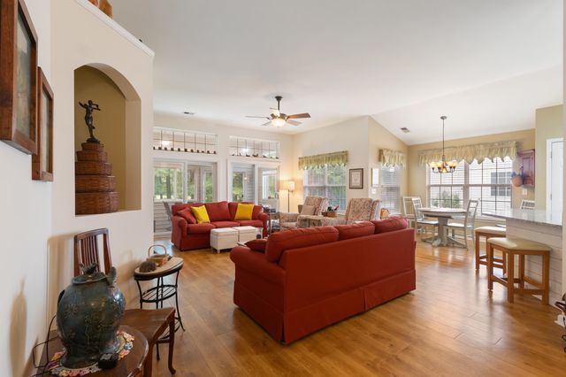 125 Seville Dr., Murrells Inlet, SC 29576