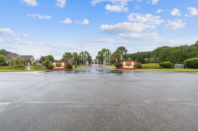 125 Seville Dr., Murrells Inlet, SC 29576