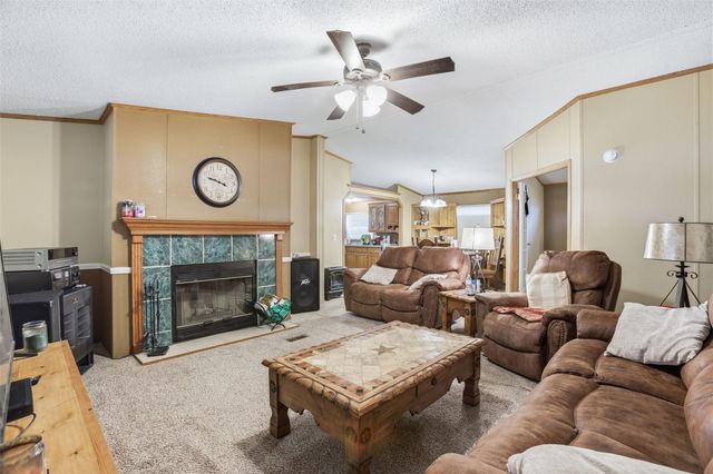 25 County Road 6022b, Dayton, TX 77535