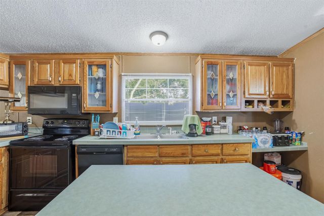 25 County Road 6022b, Dayton, TX 77535