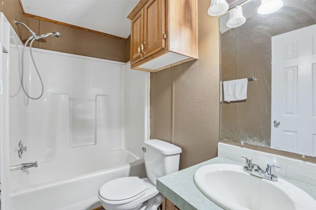 25 County Road 6022b, Dayton, TX 77535