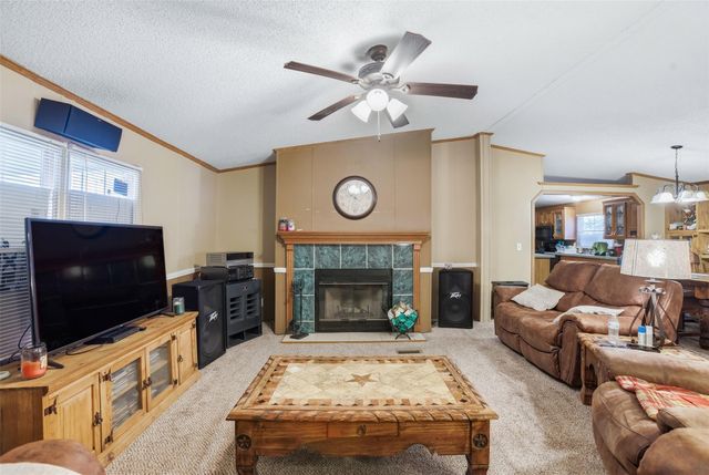 25 County Road 6022b, Dayton, TX 77535