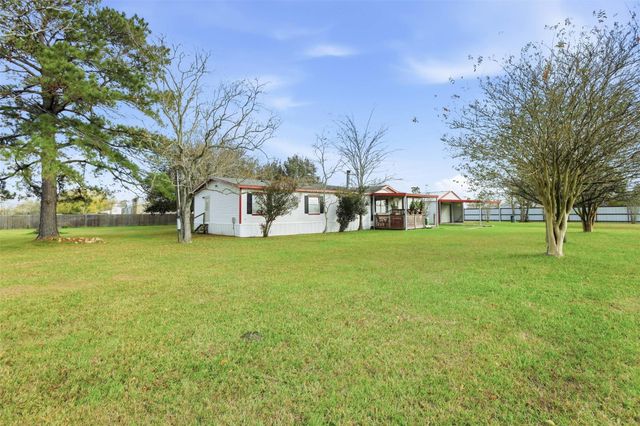 25 County Road 6022b, Dayton, TX 77535