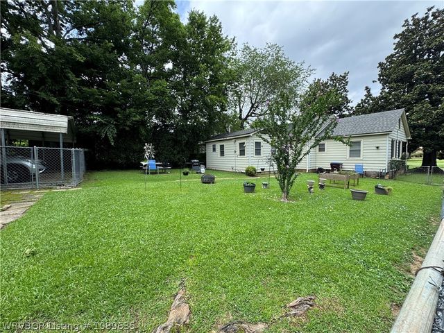 2520 L Street, Fort Smith, AR 72901