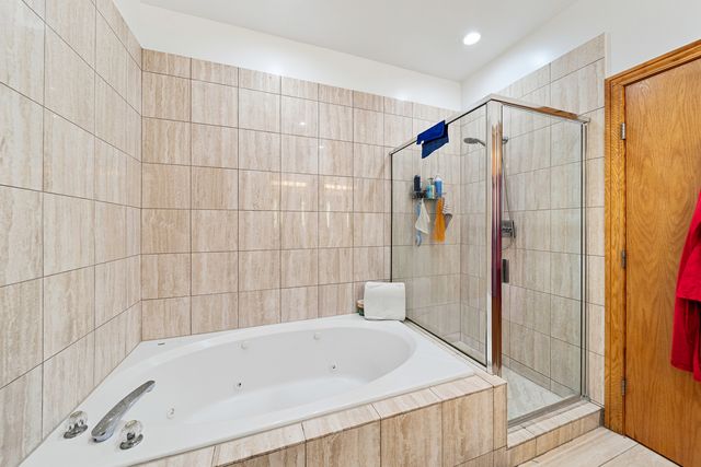 2455 W Ohio Street 8E, Chicago, IL 60612