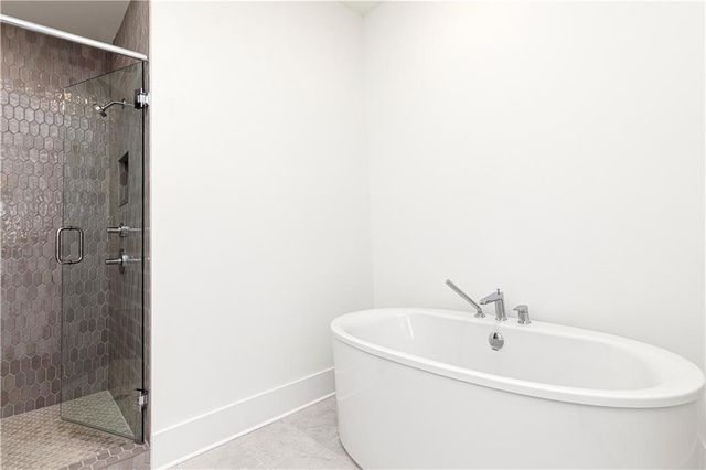 2054 LANIER Grove, Alpharetta, GA 30009