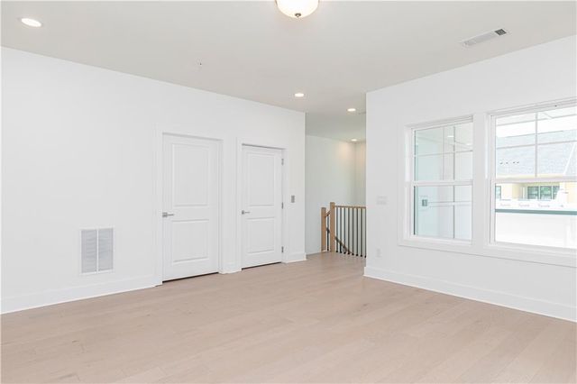 2054 LANIER Grove, Alpharetta, GA 30009