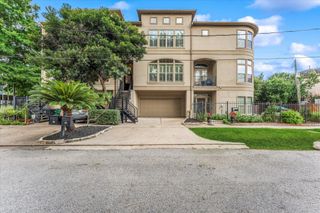 906 Reinicke Street, Houston, TX 77007