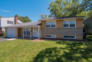 17801 DOGWOOD Lane, Hazel Crest, IL 60429