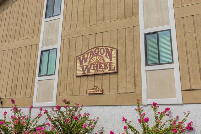 603 Wagon Wheel Rd Apt 201, Myrtle Beach, SC 29572