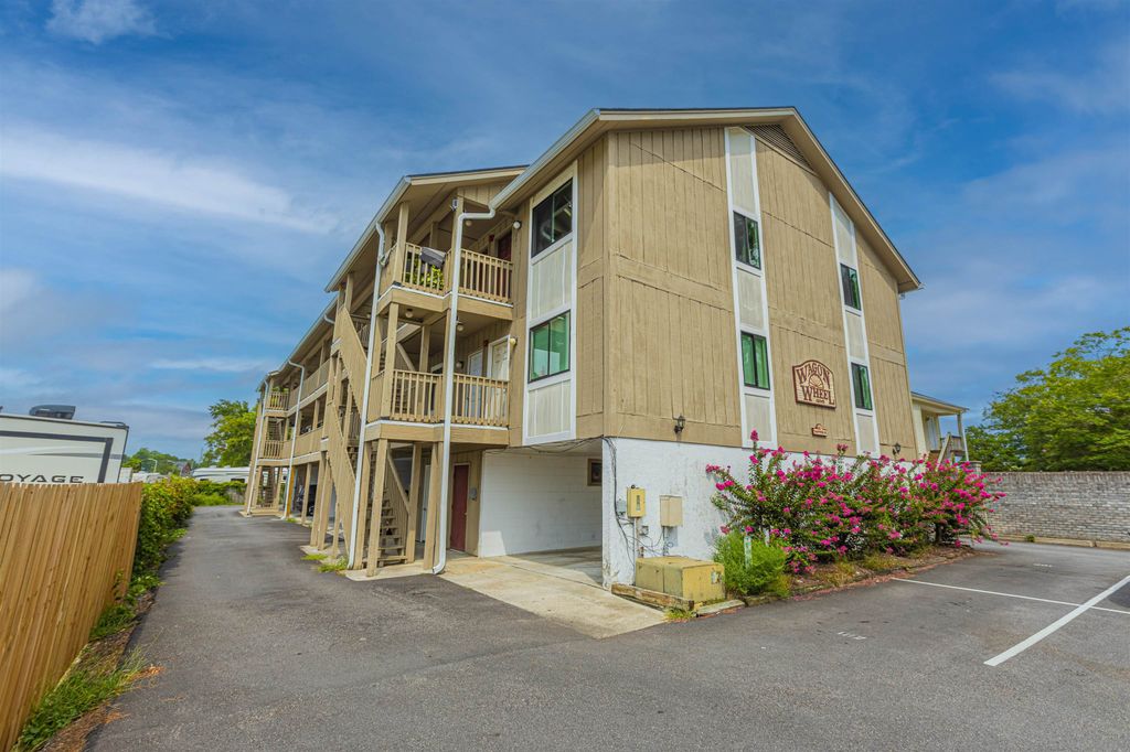 603 Wagon Wheel Rd Apt 201, Myrtle Beach, SC 29572