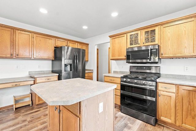 N173W20130 Raymond ROAD, Jackson, WI 53037
