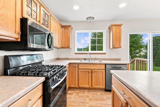 N173W20130 Raymond ROAD, Jackson, WI 53037