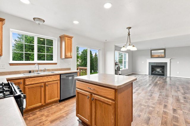 N173W20130 Raymond ROAD, Jackson, WI 53037
