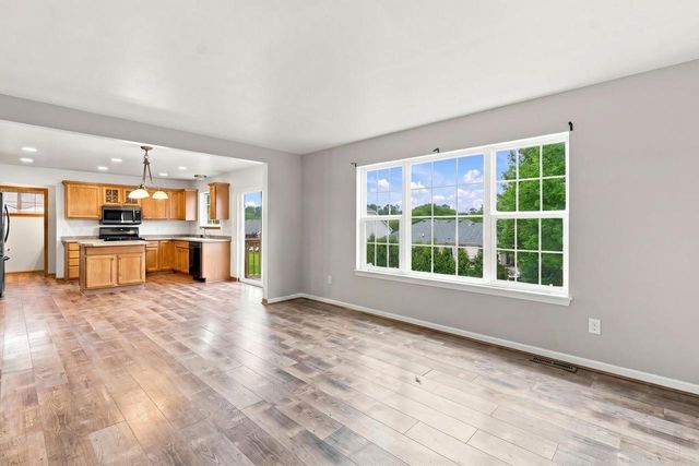 N173W20130 Raymond ROAD, Jackson, WI 53037
