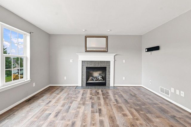 N173W20130 Raymond ROAD, Jackson, WI 53037