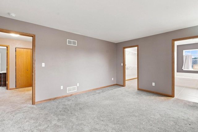 N173W20130 Raymond ROAD, Jackson, WI 53037