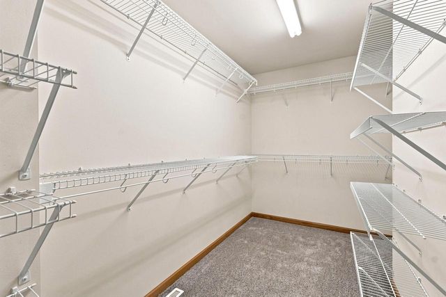 N173W20130 Raymond ROAD, Jackson, WI 53037