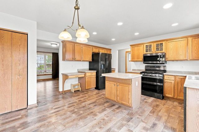 N173W20130 Raymond ROAD, Jackson, WI 53037