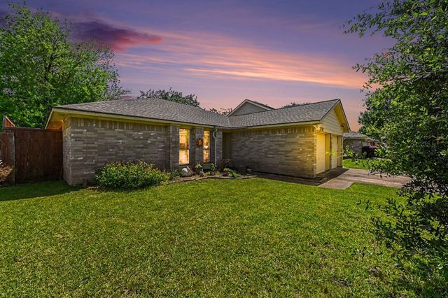 22107 Kenlake Drive, Katy, TX 77450
