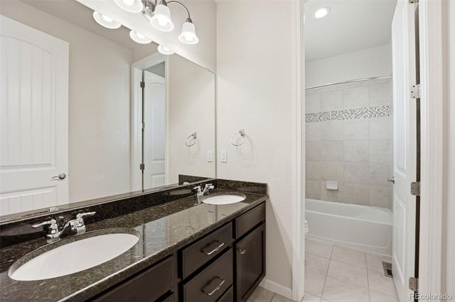 7566 S Quantock Court, Aurora, CO 80016