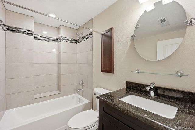 7566 S Quantock Court, Aurora, CO 80016
