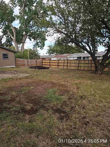 517 NE Angus St, Lawton, OK 73507