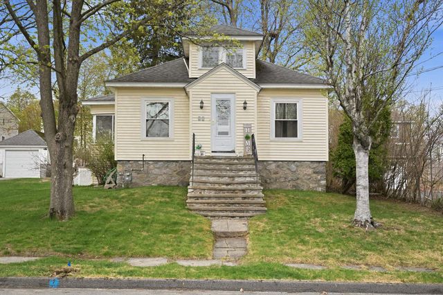 82 Sunnyside Street, Manchester, NH 03103