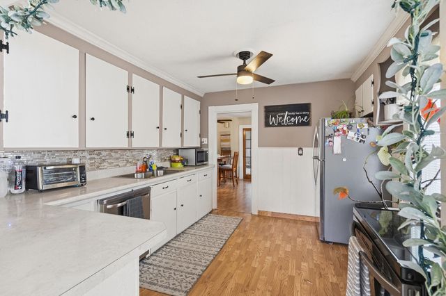 82 Sunnyside Street, Manchester, NH 03103