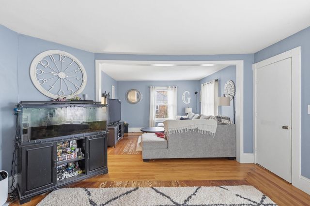 82 Sunnyside Street, Manchester, NH 03103