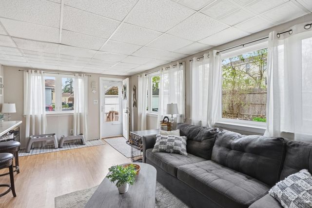 82 Sunnyside Street, Manchester, NH 03103