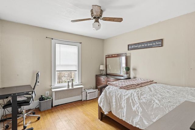 82 Sunnyside Street, Manchester, NH 03103