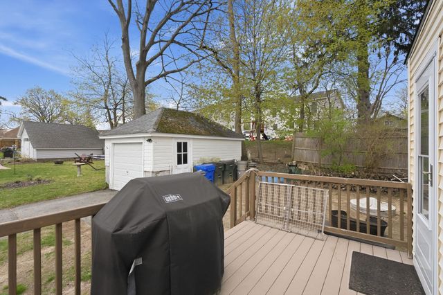 82 Sunnyside Street, Manchester, NH 03103