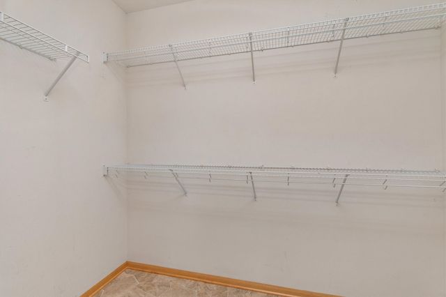 570 SE Parker Drive, Waukee, IA 50263