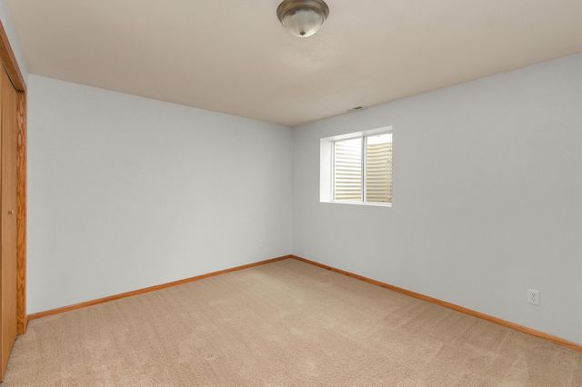 570 SE Parker Drive, Waukee, IA 50263