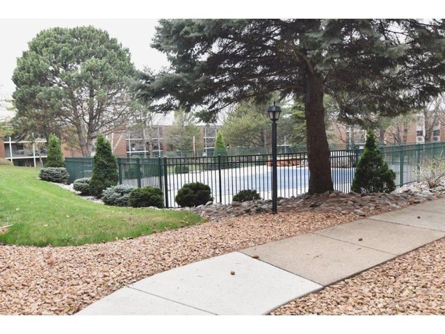 3155 Coachman Road 308, Eagan, MN 55121