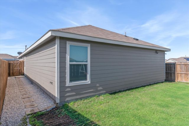 4144 Wintergreen Drive, Forney, TX 75126