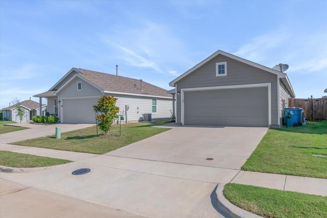 4144 Wintergreen Drive, Forney, TX 75126