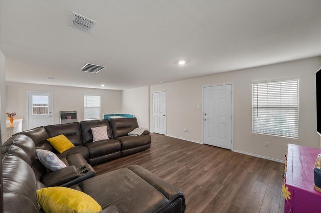 4144 Wintergreen Drive, Forney, TX 75126