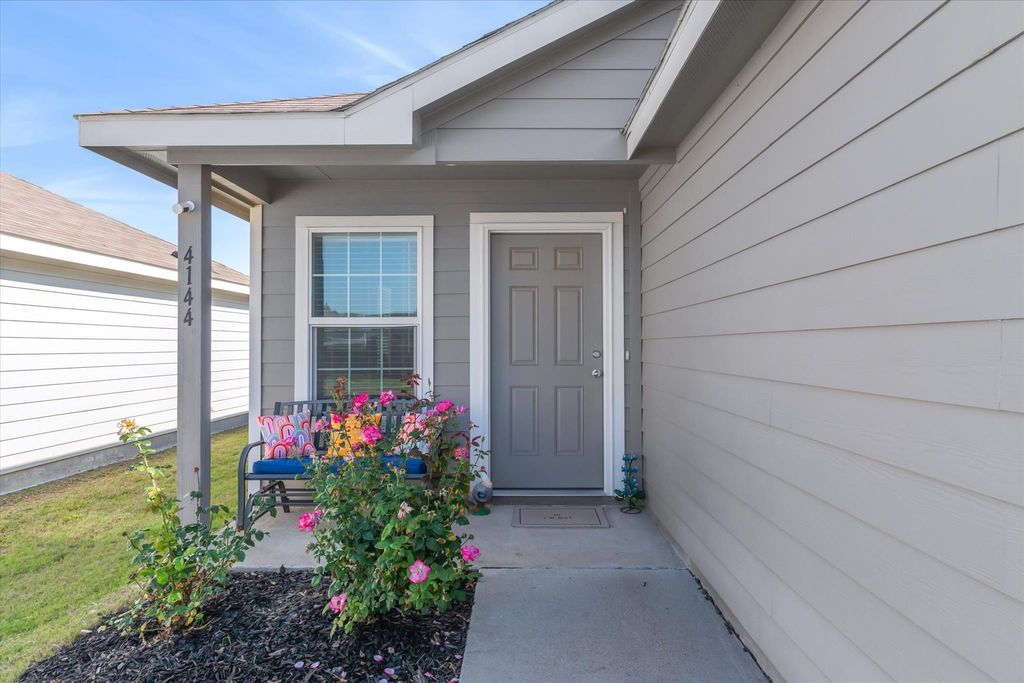 4144 Wintergreen Drive, Forney, TX 75126
