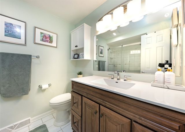 1267 Fall Ln, Irwin, PA 15642