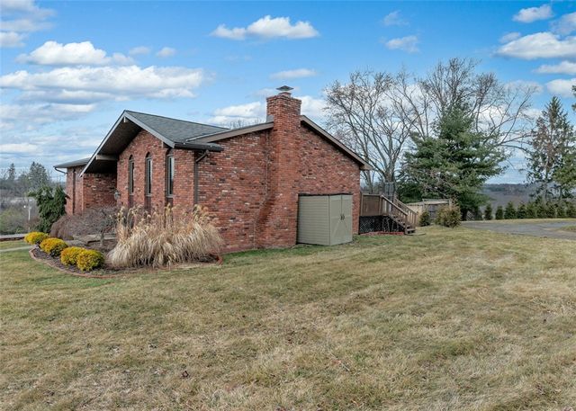 1267 Fall Ln, Irwin, PA 15642