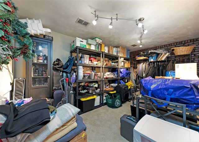 1267 Fall Ln, Irwin, PA 15642