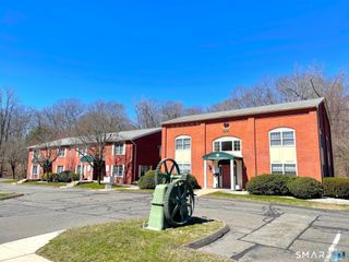543 North Main Street 6, Manchester, CT 06042