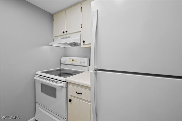 1849 Maravilla AVE C10, Fort Myers, FL 33901