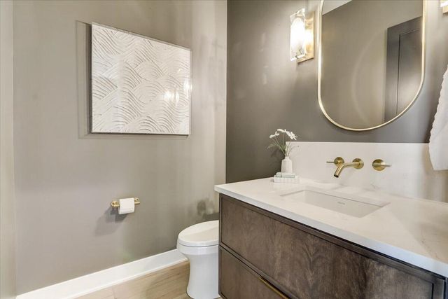 12345 N East Shoreland DRIVE, Mequon, WI 53092
