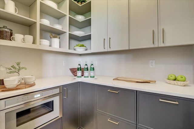 12345 N East Shoreland DRIVE, Mequon, WI 53092