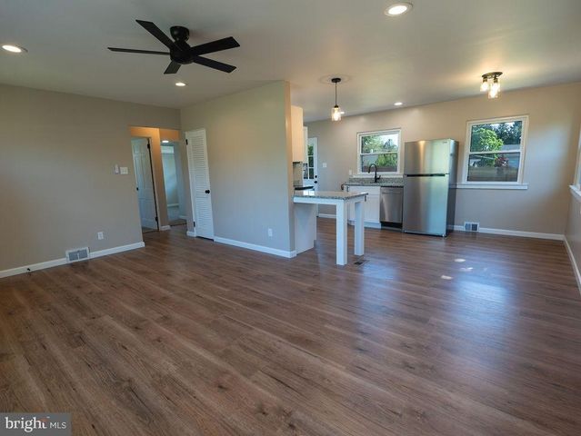 180 MARY ELMER DR, Bridgeton, NJ 08302