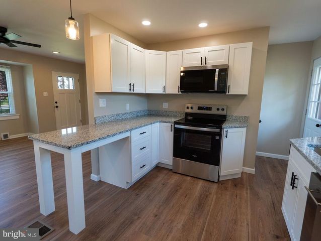 180 MARY ELMER DR, Bridgeton, NJ 08302