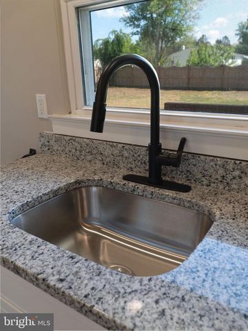 180 MARY ELMER DR, Bridgeton, NJ 08302
